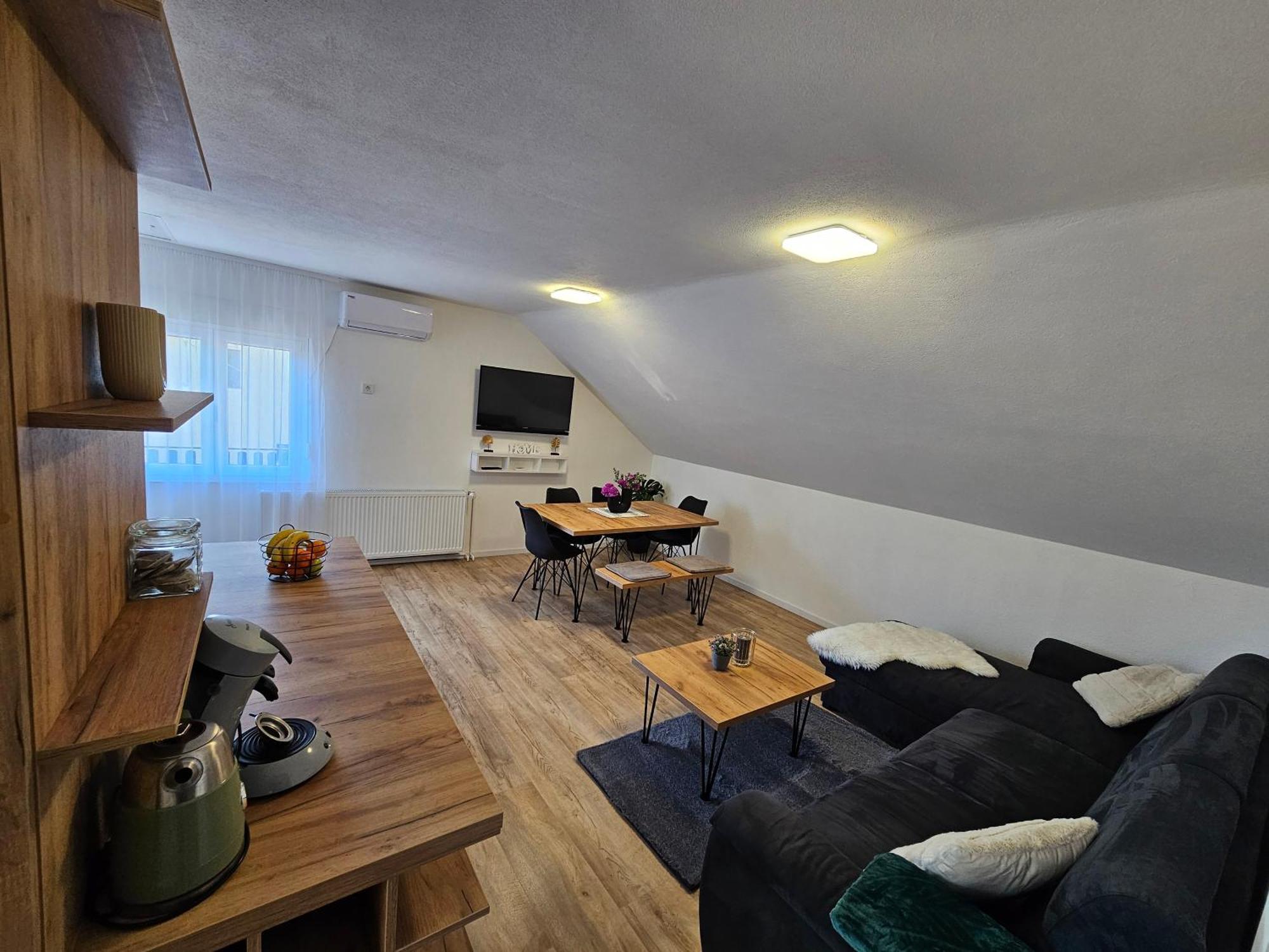 Apartamento Ana Gračac Exterior foto